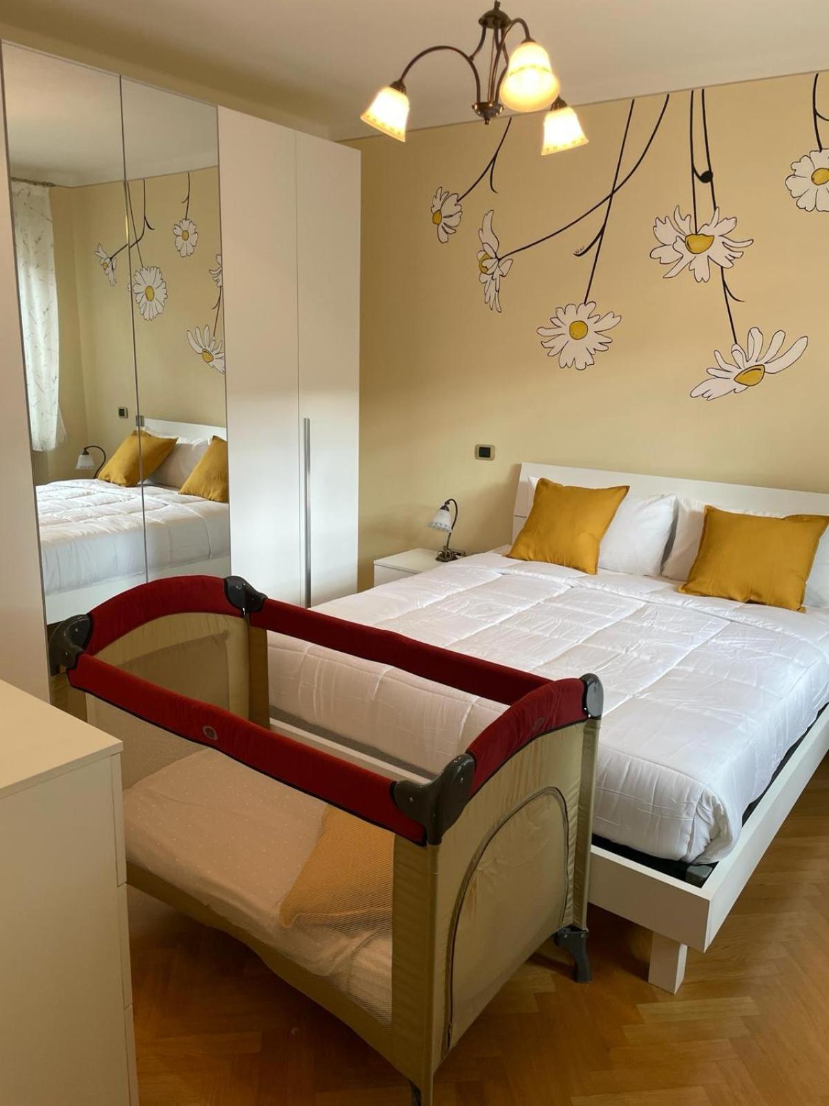 Da Meggy Apartment สเตรซา ภายนอก รูปภาพ
